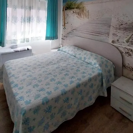 Villa La Lanterna Pietra Ligure Room photo