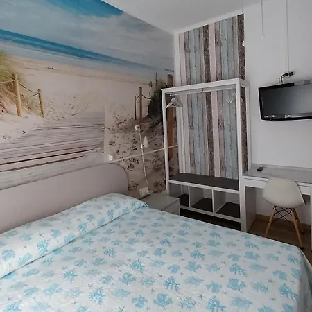 Villa La Lanterna Pietra Ligure Room photo