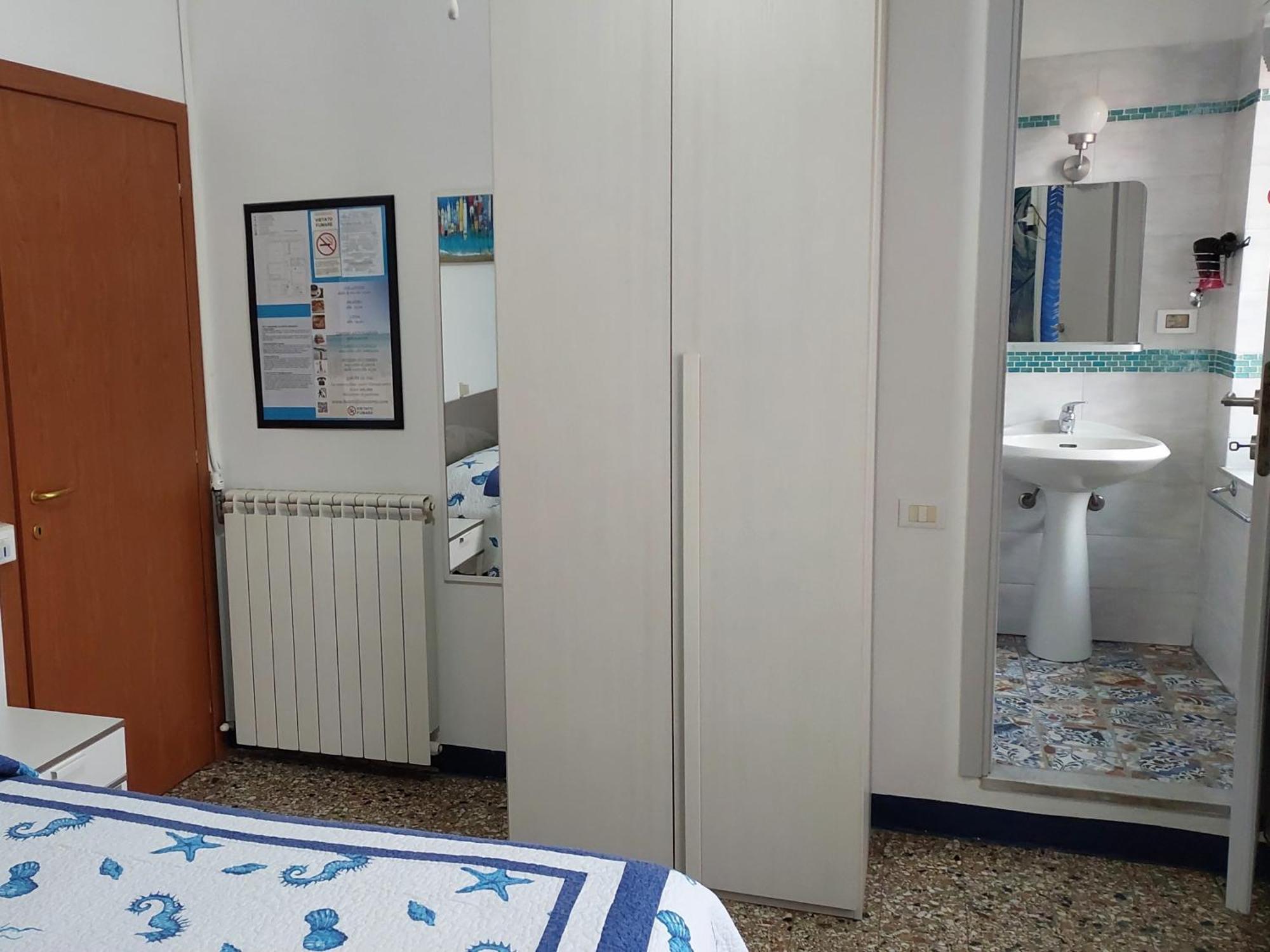 Hotel La Lanterna 2*