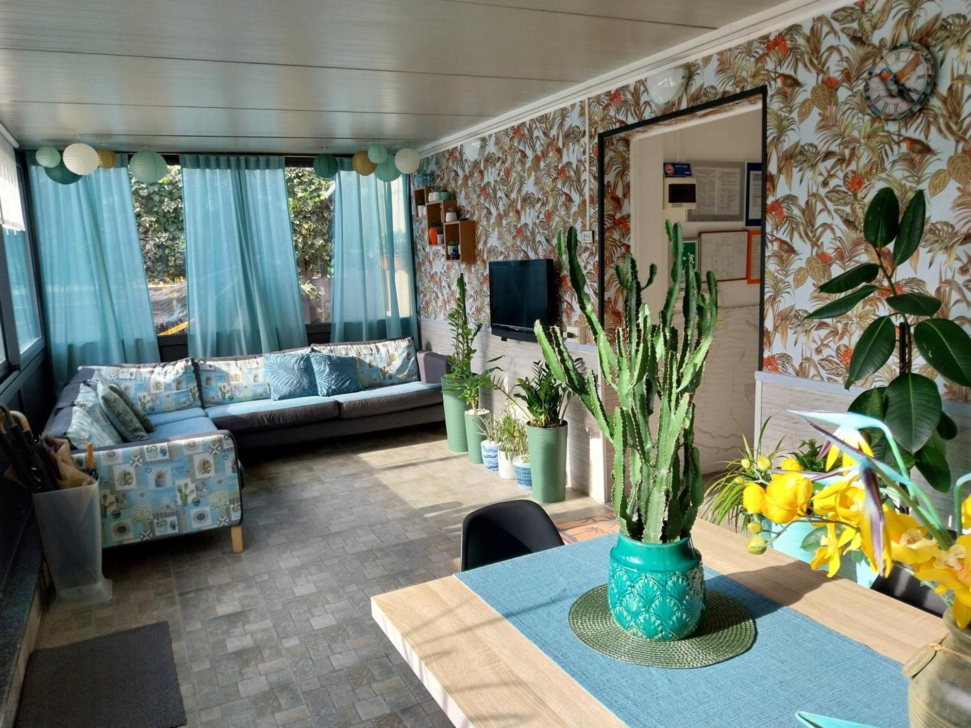 Hotel La Lanterna 2*